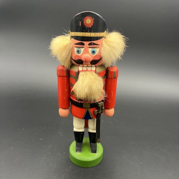VTG Erzgebirge Nutcracker 9.25" Soldier Christmas Holiday Decor Germany 1977 - Picture 1 of 15